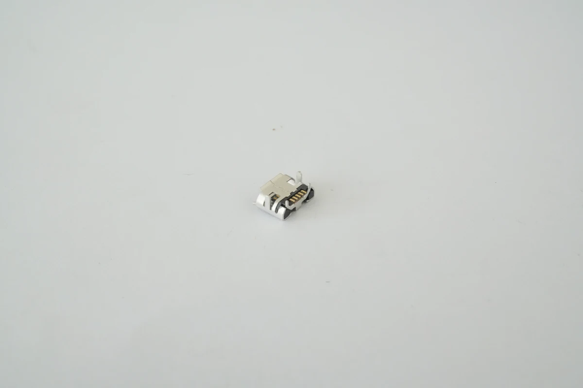 Micro USB 5Pin 沉板式母座 3
