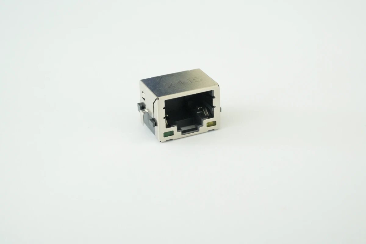 RJ45 8P8C 立式DIP网络接口母座(带黄绿双LED指示灯、金属屏蔽壳) 2